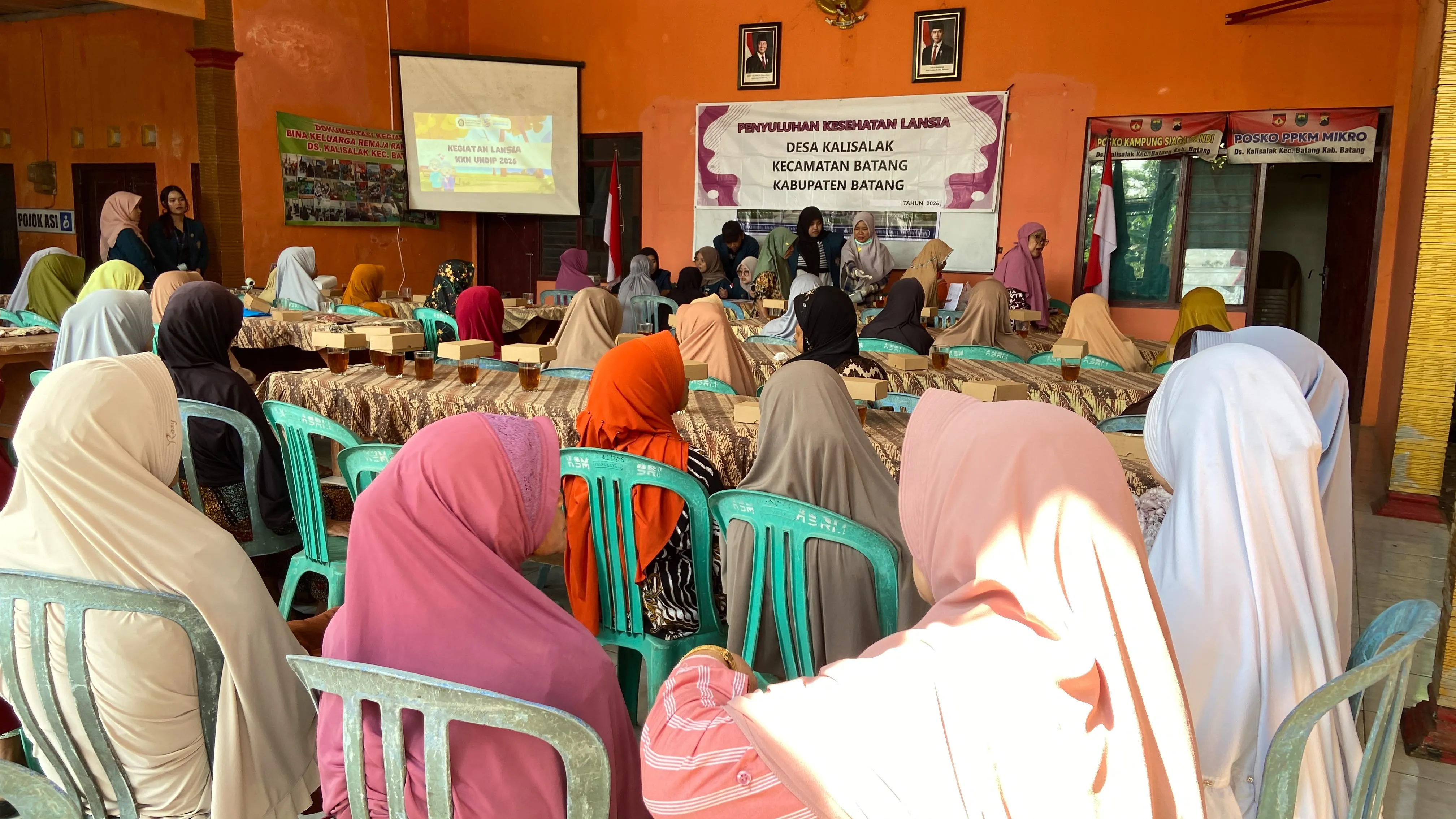 Bina Keluarga Lansia Desa Kalisalak Bersama KKN Undip, Tingkatkan Kesadaran Kesehatan Lansia